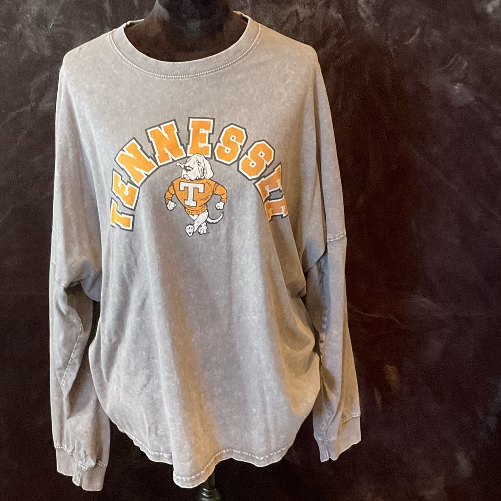 Tennessee Long Sleeve Graphic Tee - Gray with Orange Logo